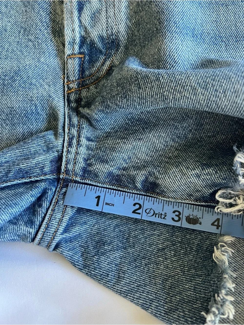 AGOLDE Parker Long Cutoff Denim Shorts Wheel Size 32